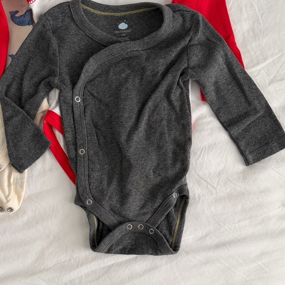 Kids Graphic T-Shirts Set - Blue, Green, Gray bundle size 6-9months - Picture 4 of 7